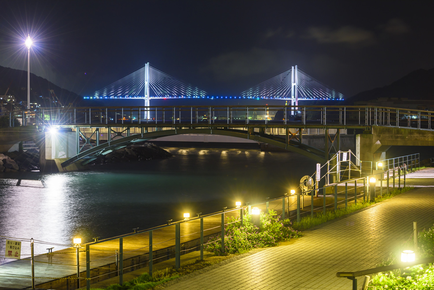 미즈베노모리 공원(이나사산 전파탑/자이언트 캔틸레버 크레인/메가미대교)：1