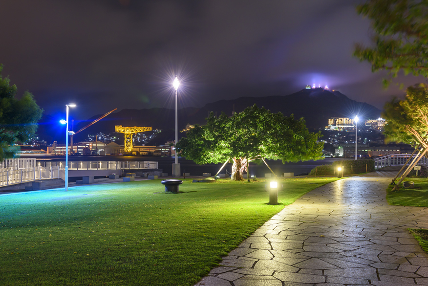 미즈베노모리 공원(이나사산 전파탑/자이언트 캔틸레버 크레인/메가미대교)：3